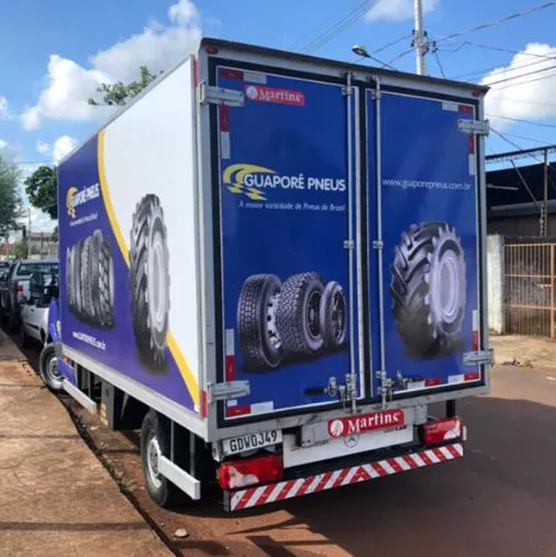 Imagem ilustrativa de Adesivo Automotivo