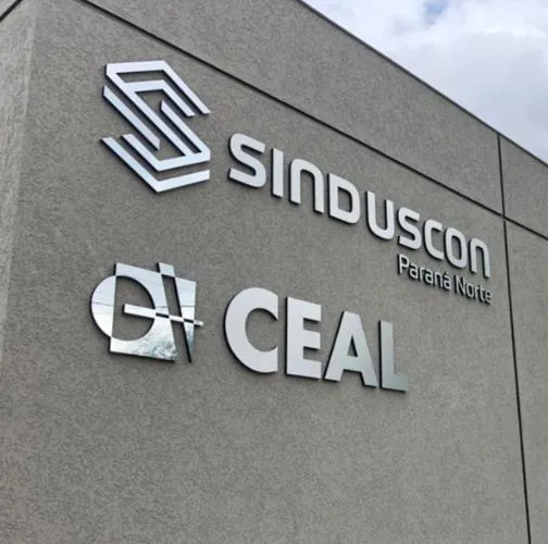 Imagem ilustrativa de Letreiro Caixa Em Aço Inox