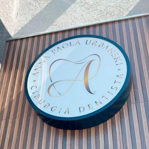 Imagem ilustrativa de Painel De Comunicação Visual Em Policarbonato Paraná