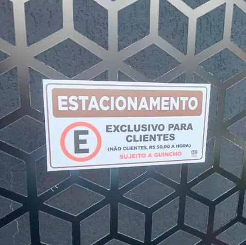 Imagem ilustrativa de Placa De Indicação Adesivada Paraná