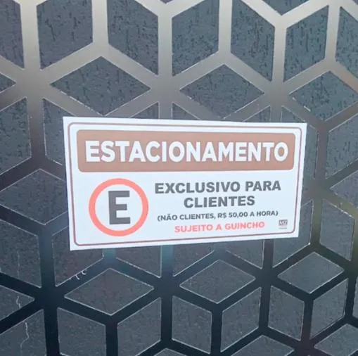 Imagem ilustrativa de Placa De Sinalização