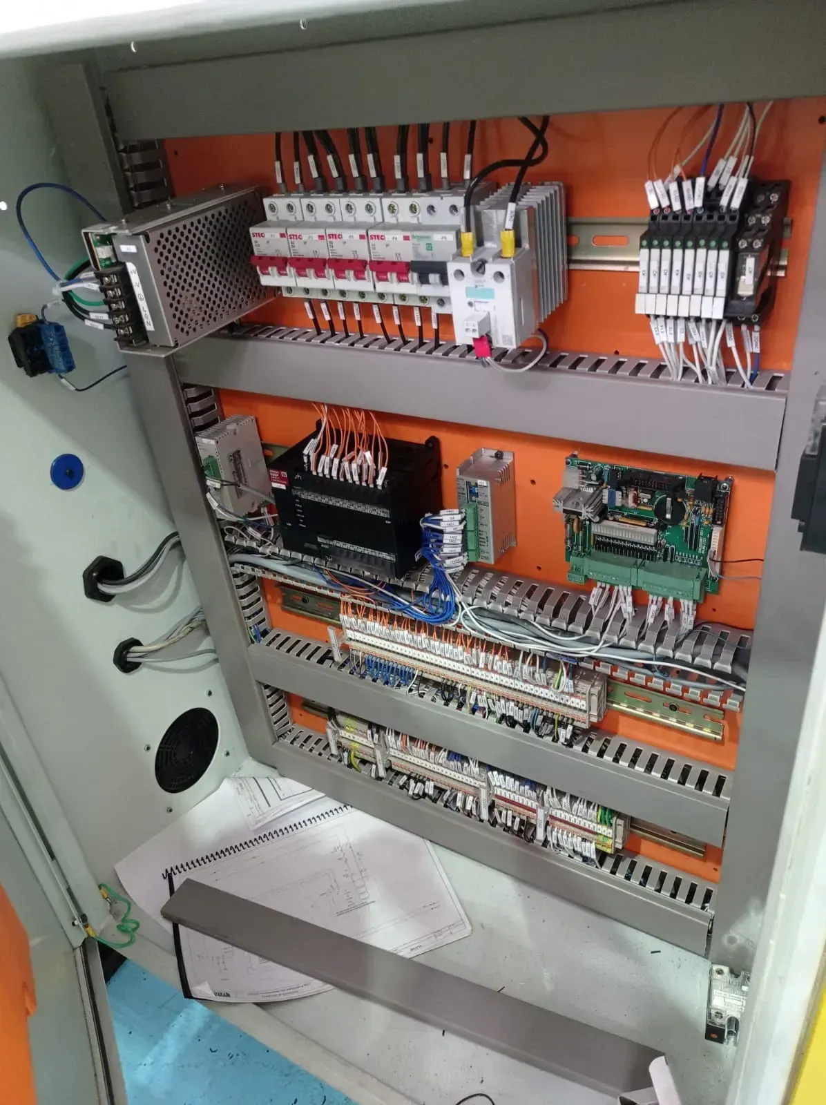 Imagem ilustrativa de Adequação de máquinas nr12