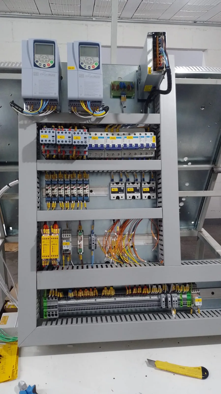 Imagem ilustrativa de Montagem para painéis elétricos