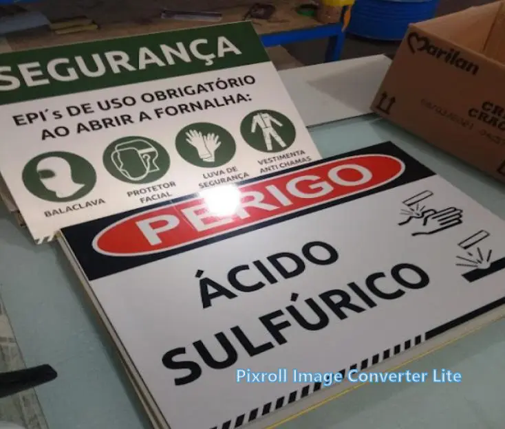 Imagem ilustrativa de Placa Perigo Superficie Quente